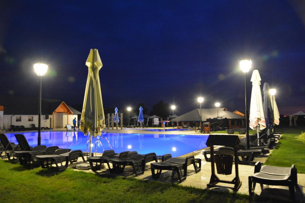Pension La Taticu Săcălăşeni Esterno foto