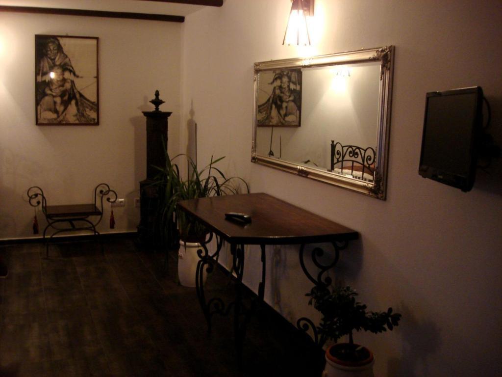 Pension La Taticu Săcălăşeni Camera foto